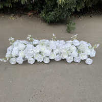 Vente en gros de chemins de table en roses de soie 5D, fleurs artificielles blanches pour les décorations de table de mariage, Halloween, Noël et fête des mères