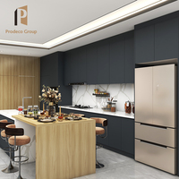 Cuisine modulaire de style américain moderne avec armoires en marbre/panneaux de particules et robinet