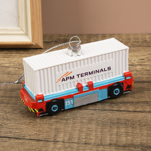Nouveau Pendentif Camion Blanc en Résine 2026, Idéal pour Arbre de Noël, Décoration et Aménagement Intérieur - Product Image 1