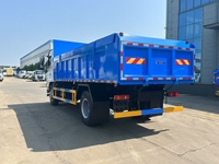 Véhicule de collecte des ordures à moteur Yuchai LHD, facile à charger et à décharger