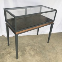 Vitrine de musée en gros Table de présentation de bijoux en fer pour bijouterie