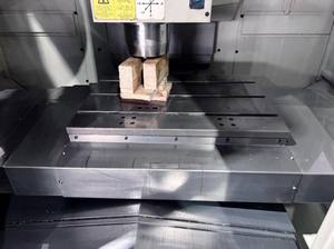<span class=keywords><strong>Centro</strong></span> de Mecanizado Vertical de Alta Precisión BP VMC Fanucs GX600, Máquina CNC Multifuncional Avanzada, <span class=keywords><strong>Ideal</strong></span> para Placas y Piezas Pequeñas - Product Image 3