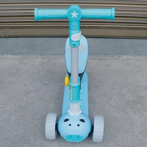 Nouveau Dessin Animé des Filles 3 Dans 1 Tour Sur 3 Roues Réglable Pliable Enfants Enfants Garçons Fille Enfants Scooter Avec Led Lumière - Product Image 2
