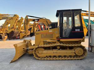 Bulldozer D4C de Segunda Mano de Alta Eficiencia Premium para Construcción, Minería, Movimiento de Tierras, Maquinaria Industrial en Stock - Product Image 4