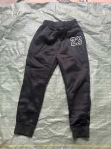 Vente en gros de sweats à capuche mixtes pour enfants (automne-hiver) (style tendance) - Déstockage à bas prix - Quantité minimale de commande 45 - Product Image 6