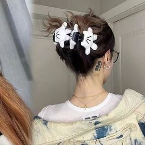 Pinza de Pelo de Felpa Blanca con Diseño de Palma, Adorable y Esponjosa, Accesorio Creativo para el Cabello, Regalo Original - Product Image 4