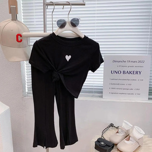 Conjunto de Verano para Niña, Chaqueta Corta con Estampado de Amor y Pantalones Anchos con Abertura, <span class=keywords><strong>Ropa</strong></span> Infantil Transpirable de Color Sólido - Product Image 2