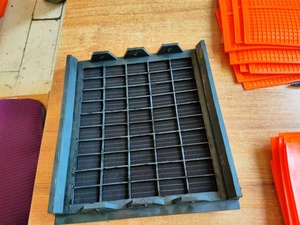 Panneau perforé en polyuréthane avec trous carrés/ronds - Conception à haute surface ouverte, ouverture personnalisable <span class=keywords><strong>de</strong></span> 2 à 50 mm - Product Image 3