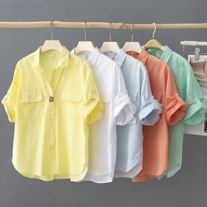 Chemisiers et hauts décontractés à col rabattu, manches boutonnées, imprimé rayé, tendance et en promotion pour femmes - Product Image 1