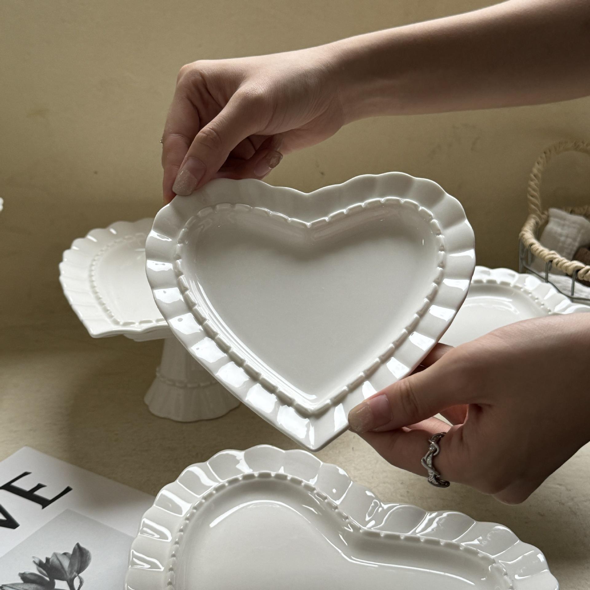 Small heart-shaped plate 16*2