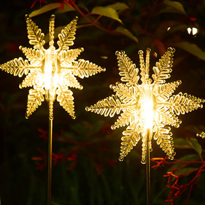 Luces solares con forma de copo de nieve, lámpara decorativa LED para exteriores, impermeable, para jardín, patio, villa - Product Image 4