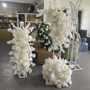ฉากหลังงานแต่งงาน W-FAB007 ประดับด้วยดอกไม้สีเขียว ซุ้มดอกกุหลาบประดิษฐ์ ทางเดินดอกไม้ประดิษฐ์ ผ้าไหมสำหรับตกแต่งงานปาร์ตี้ - Product Image 1