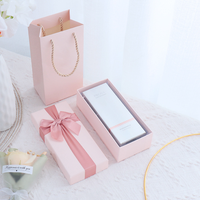 Dossiers cosmétiques en carton ondulé avec logo personnalisé pour flacons d'huiles essentielles et mini-roges à lèvres - Impression personnalisée écologique