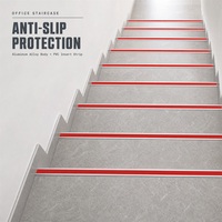 Profilé de bordure d'escalier antidérapant en aluminium avec insert en PVC pour la protection des escaliers des immeubles de bureaux et des hôtels - Fournisseur en gros