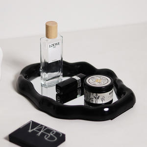 <span class=keywords><strong>Espejo</strong></span> de maquillaje cosmético de escritorio portátil pequeño Nordic Ins, <span class=keywords><strong>espejo</strong></span> de tocador de princesa de mano de alta apariencia para moderno - Product Image 4