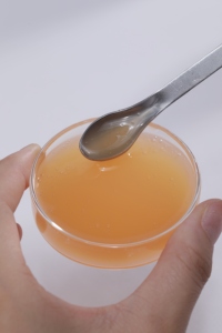 Sérum semi-fini GUOCUI <span class=keywords><strong>anti</strong></span>-âge, équivalent à Estée <span class=keywords><strong>Lauder</strong></span>, flacon brun, sensation/efficacité/texteure/ingrédients similaires - Product Image 5