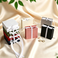 Boîte à bijoux en papier écologique et recyclable, petit MOQ, logo personnalisable, avec ruban, pour boucles d'oreilles, idéale pour les boutiques
