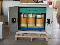 Transformateur triphasé sec refroidi par air 10kva 20kva 40kva 50kva 100kva 200kva 500kva 220v 380v 415v 440v 460v 660v 690v