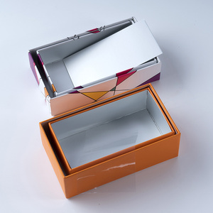 Scatola di carta rettangolare con motivo geometrico colorato con accento arancione attraente stampa in rilievo per cioccolatiere Set nidificato - Product Image 5