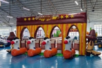 Nouveaux styles de jeu gonflable de course de poneys pour l'extérieur, jeu de groupe amusant, Derby de chevaux gonflables pour les fêtes