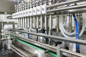 Machine de remplissage automatique de jus de fruits et de boissons, haute précision, pour boissons aux fruits et légumes, adaptée aux bouteilles en plastique et en verre - Product Image 6