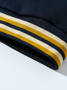 Giacca <span class=keywords><strong>College</strong></span> da Uomo Autunnale Stile Streetwear con Logo Personalizzato sul Davanti, Maniche Lunghe, Fodera in Pile e Collo Alto Riscaldato - Product Image 3