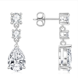 Pendientes de Moda con Circonita y Baño de Oro de 14k, Elegantes y Únicos, con Corte de Pera de 7*10mm, Estilo Gota de Agua, para San Valentín, Venta al Por Mayor - Product Image 3