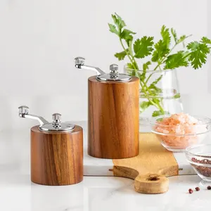 OEM Durable Cylindrical Wood Shake Gewürz Pfeffermühle Holz schüttler mit einstellbarem Keramikkern-Kurbel system