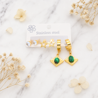 Anting-anting anti keringat dari baja tahan karat, set 3 buah, kristal bertumpuk, model gantung, warna emas mengkilap, perhiasan fesyen untuk pemakaian sehari-hari
