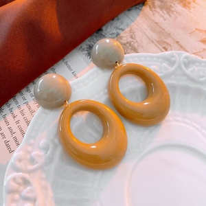 ต่างหูเงินแท้ทรงเข็มเงินฮ่องกง ดีไซน์ทันสมัย หรูหรา  แฟชั่นเฉพาะกลุ่ม  รูปทรงผีเสื้อ  ประดับเพชรทรงรี  สำหรับผู้หญิง - Product Image 6