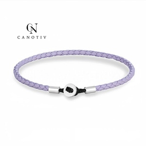 <span class=keywords><strong>Bracelet</strong></span> en <span class=keywords><strong>cuir</strong></span> tressé pour <span class=keywords><strong>homme</strong></span>, fermoir argenté minimaliste, <span class=keywords><strong>bracelet</strong></span> en <span class=keywords><strong>cuir</strong></span> noir tissé, bijoux tendance, cadeau pour lui - Product Image 4