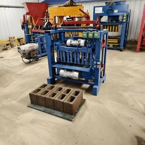 Good Quality QT4-<strong>26C</strong> Semi-<strong>automatic</strong> Brick Making <strong>Machine</strong> Paver Interlocking <strong>Blocks</strong> <strong>Machines</strong> China Factory Made Small Capacity - Product Image 3
