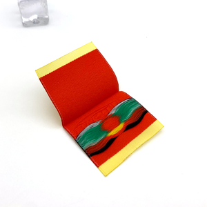 Etiqueta de ropa tejida gruesa de alta densidad Etiqueta de seda tejida con logotipo personalizado de color brillante - Product Image 4