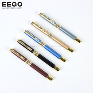 Stylos de <span class=keywords><strong>luxe</strong></span> pour hommes et femmes, plusieurs options disponibles, ensemble de stylos à <span class=keywords><strong>bille</strong></span> en métal avec logo personnalisé et boîte - Product Image 3