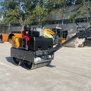 Nouveau rouleau compacteur vibratoire diesel autoporté avec moteur à double tambour et pompe – Composants essentiels inclus - Product Image 4