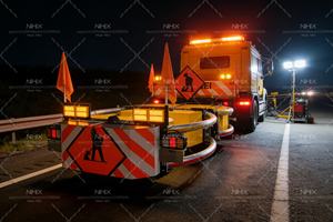 Dispositivo Amortiguador Anticolisión de Doble Capa de Aleación de Aluminio Estilo Escorpión, Grado Ingeniería, Visibilidad para Carreteras - Product Image 3