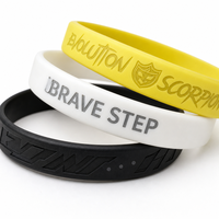 Bracelet en silicone personnalisé, bracelet en caoutchouc imprimé en creux, cadeau promotionnel pour événements sportifs, bracelet coloré avec logo, vente en gros