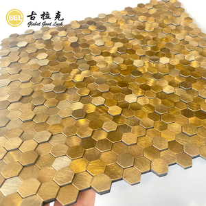 Mini esagonale in alluminio dorato in PVC autoadesivo piastrelle a mosaico <span class=keywords><strong>cucina</strong></span> camere Backsplash buccia parete e bastone <span class=keywords><strong>per</strong></span> la decorazione della casa pannello - Product Image 5