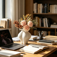 Stabiele keramische leverancier groothandel matte witte vaas, organisch gevormde keramische bloemenvaas voor minimalistische huis- en bloemendecoratie