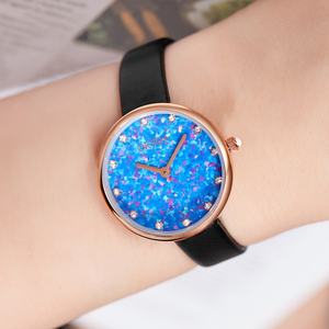 Montres pour femmes serties de diamants, niche simple et élégante, étanches, offertes par les fabricants à des prix de gros pour les montres à quartz. - Product Image 1