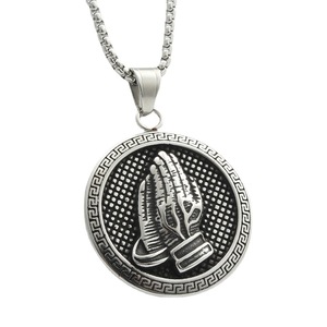 Yunnique – collier avec pendentif rond en acier inoxydable pour hommes, design géométrique, charme mains de prière, bijoux à la mode, 220266 - Product Image 4