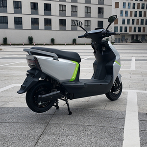 Scooter Personalizable Rápido y Profesional, Velocidad Máxima 45 Km/h, Alcance 60-70, Velocidad Máxima de la Motocicleta: 45 Km/h - Product Image 1