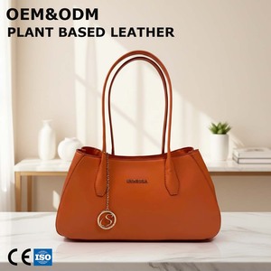 3418 A- Сумка-тоут женская из био-кожи с индивидуальным логотипом, деловая сумка для женщин с металлическим буквенным шармом - Product Image 1