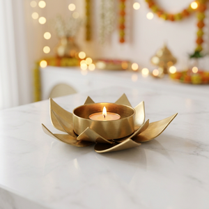 เชิงเทียนโลหะรูปดอกบัวทองเหลืองสำหรับตกแต่งบ้านในเทศกาลต่างๆ - Product Image 1