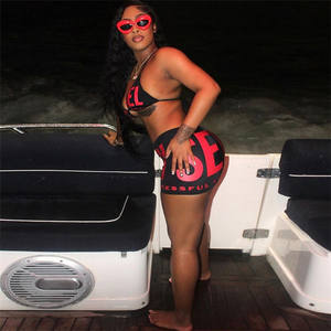 Set Bikini Pantai Musim Panas Motif Huruf Hitam 3 Potong Set Rok Seksi Pakaian Klub Wanita 2025 Baju Renang - Product Image 4