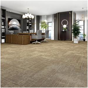 Tablón de respaldo de Pvc de lujo ignífugo acústico moderno resistente al fuego betún Pu respaldo polipropileno 50X50Cm azulejo de alfombra de nailon - Product Image 1