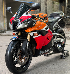 Venta con Descuento de Motocicletas Grandes Usadas para Modificación R6 con Sistema de Escape, el Sonido Es Muy Explosivo - Product Image 3