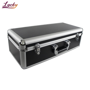 Étui à pédales en aluminium robuste avec étui de rangement et de transport sécurisé en mousse EVA pour pédaliers d'effets de guitare Étui en aluminium personnalisé - Product Image 2