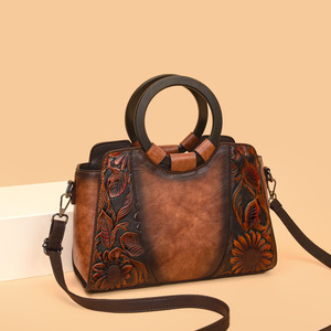 Bolsa de Ombro Feminina Tote com Estampa Esculpida, Textura Casual, Estilo Chinês, Grande Capacidade para Mulheres - Product Image 1