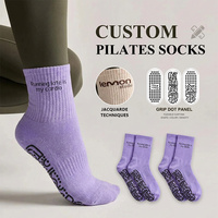 Chaussettes antidérapantes personnalisées BiLu pour jeunes femmes, en coton respirant, absorbant la transpiration, pour le yoga, le pilates, la barre et les entraînements